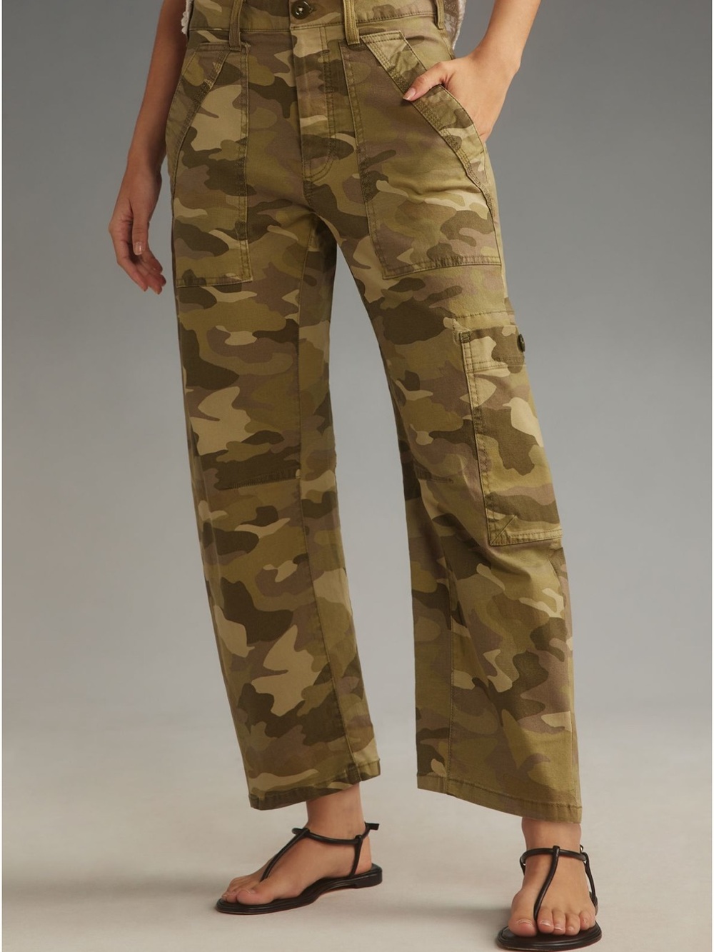 Anthropologie pilcro Camo barrel-Leg Cargo Pants